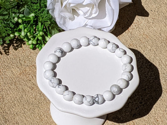 Howlite Bead Bracelet – Calm & Balance