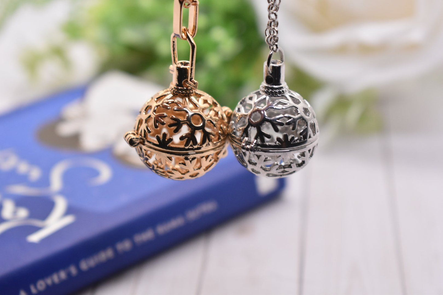 Necklace - 18K Gold Plated Angel Caller Diffuser Necklace