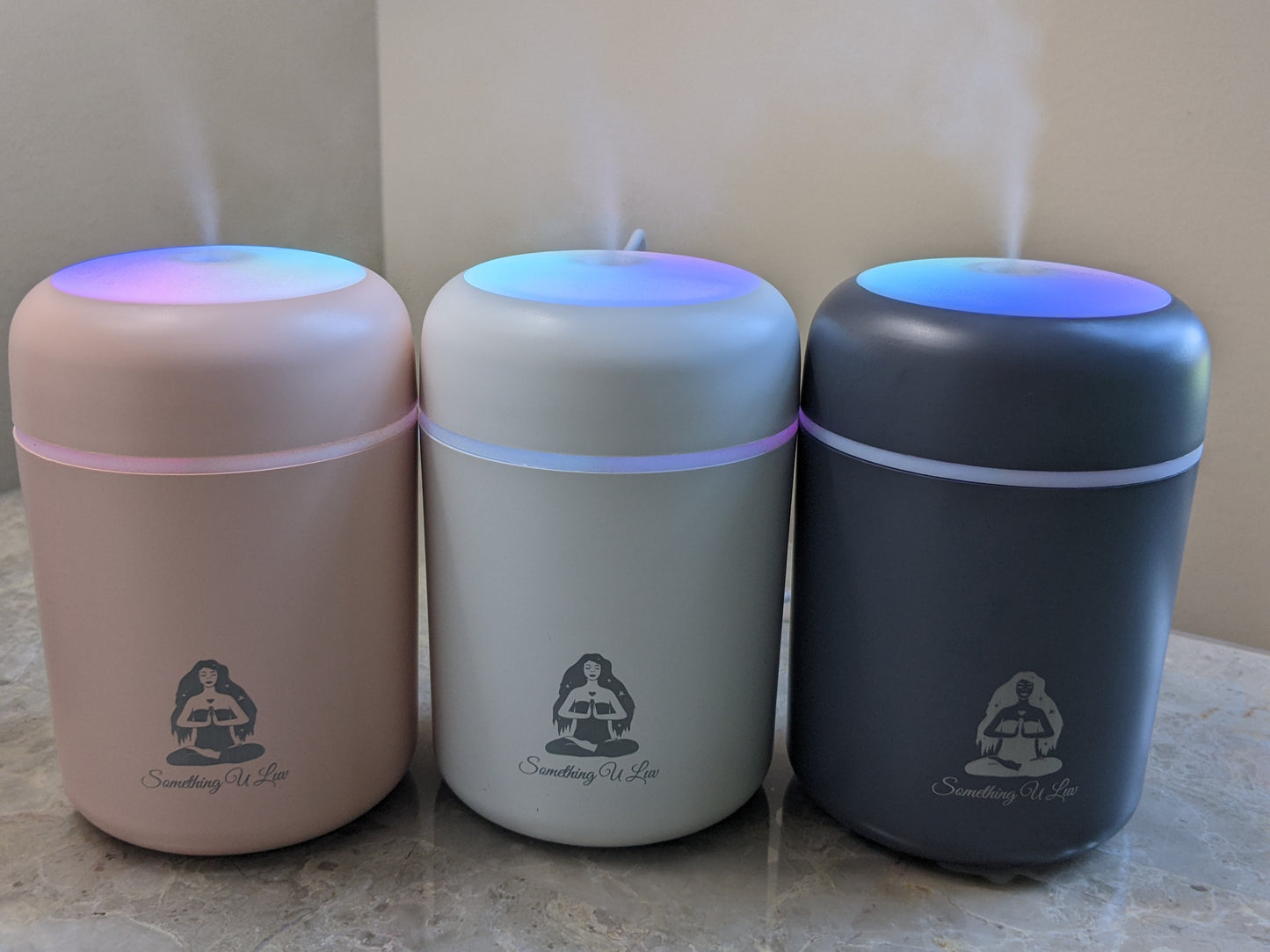 Humidificador portátil de aire con USB, difusor de aromas con aceites esenciales y luz nocturna para coche, caravana, plantas, habitación y oficina.